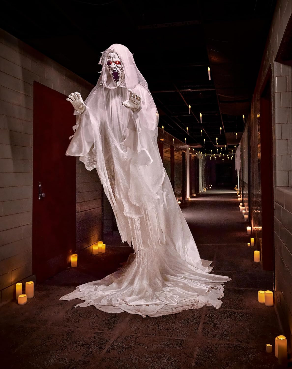 7 Ft Emmeline Animatronic - Huge Lunging Jump Scare Animatronic - Jumps Out 4 Ft