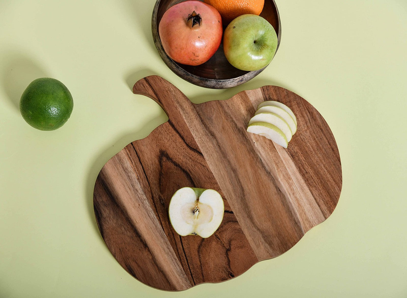 Halloween Pumpkin Shaped Wood Cutting Board for Kitchen Decoration, Gothic Cutt